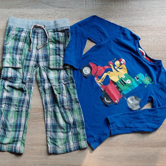2011 Boden pants + two tees - Picture 2 of 16